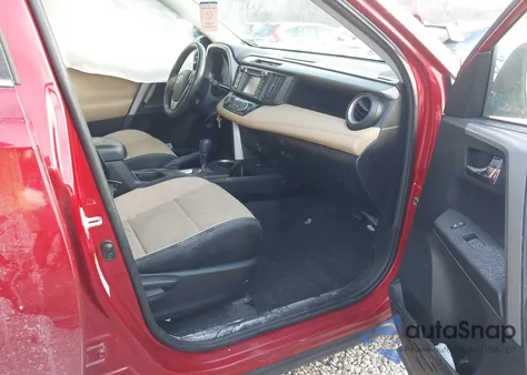 2017 Toyota Rav4 Xle z USA, uszkodzony, nr VIN 2T3RFREV5HW563387